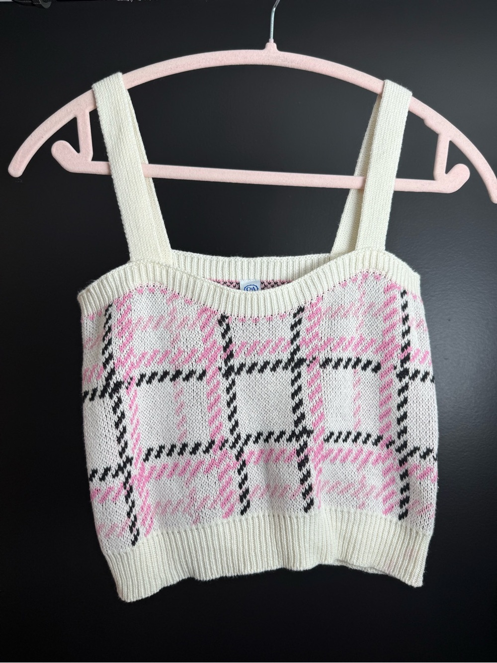 Cotton Knit Crop-top Tank Sweater with Pink and Black Pattern
